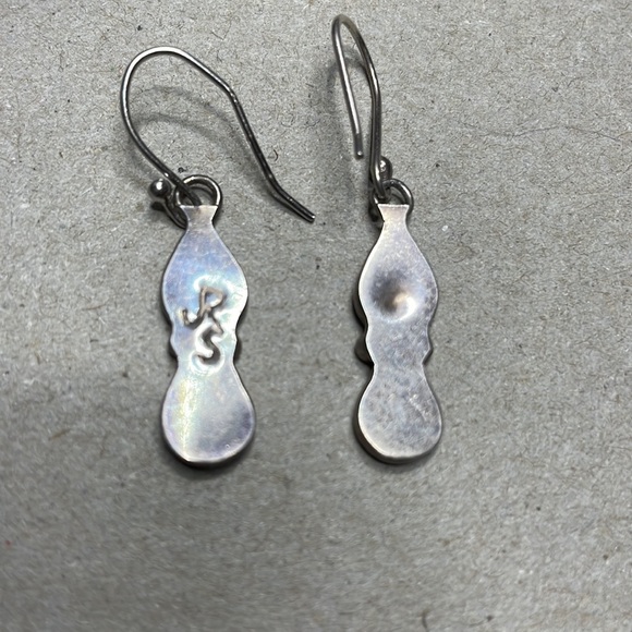 Sleeping beauty turquoise & Sterling Pair of earrings Zuni Signed JRS MOP - Picture 4 of 6